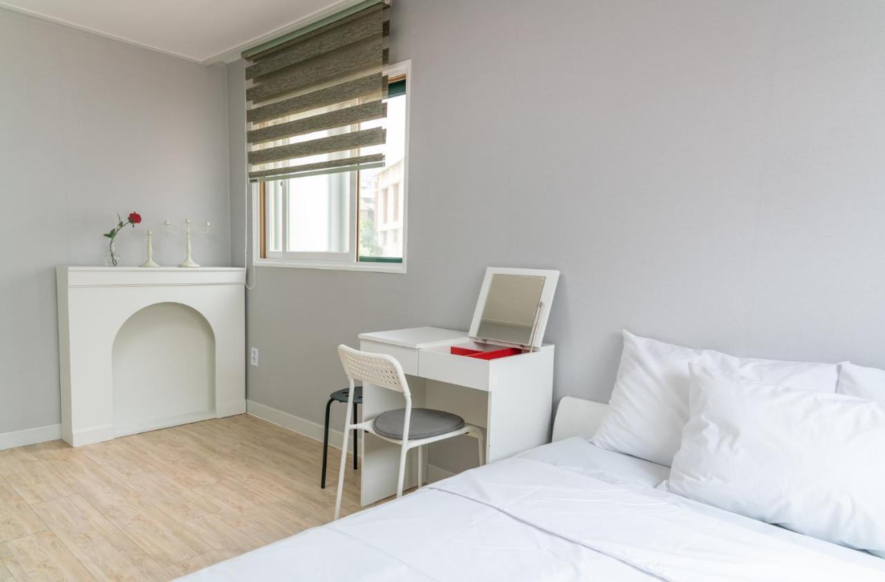 Seoul Station 4Min, Perfect For Family Hotel Buitenkant foto